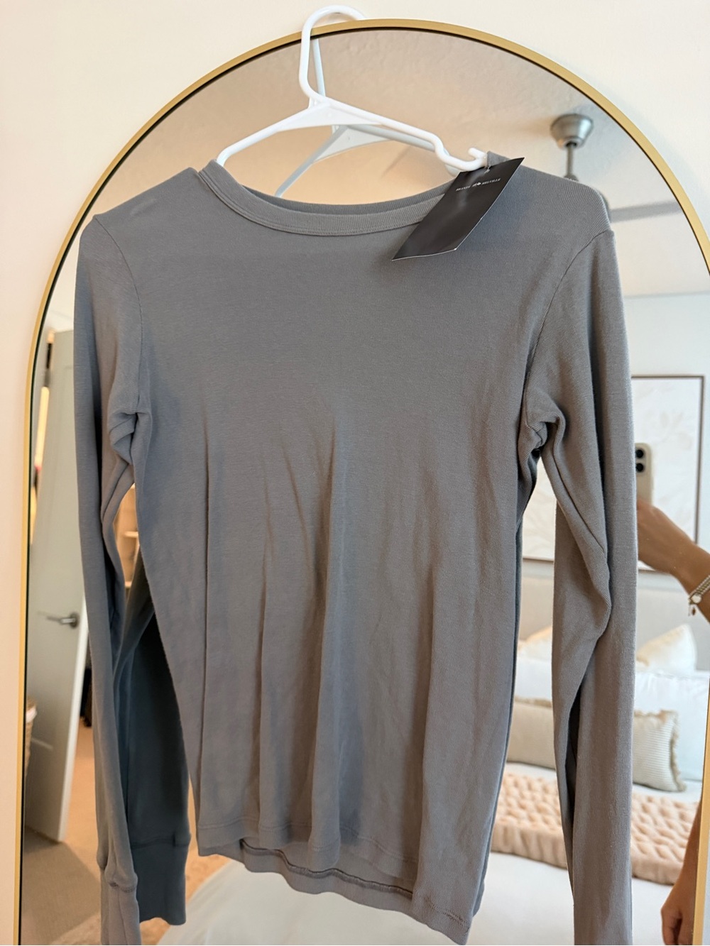 Brandy Melville Gray Long-Sleeve Crewneck Top
